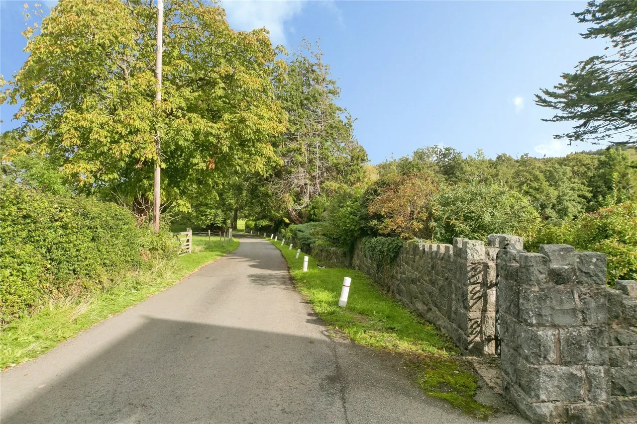 Rowen, Conwy, LL32, photo 39