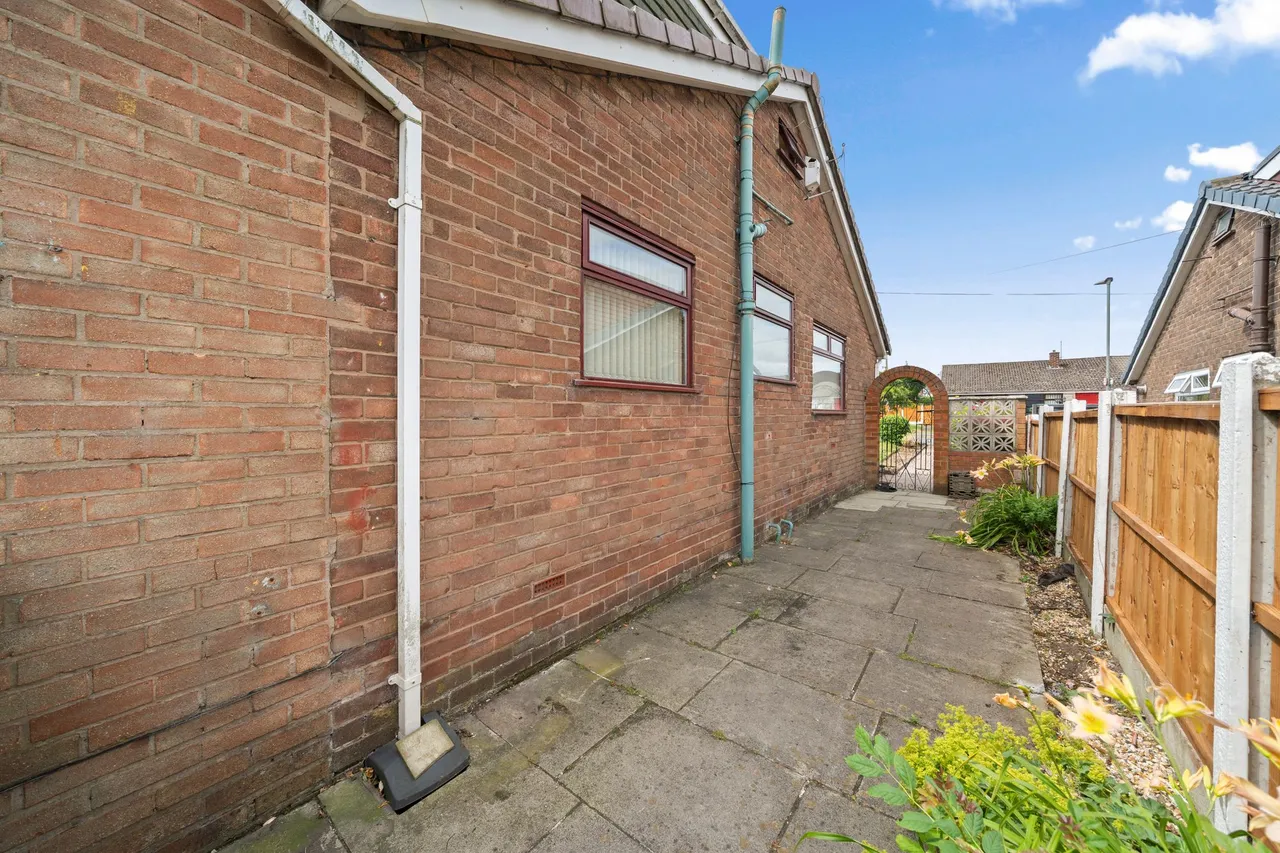 Windsor Road, Ashton-In-Makerfield, Wigan, Wigan, WN4 9ES, photo 16