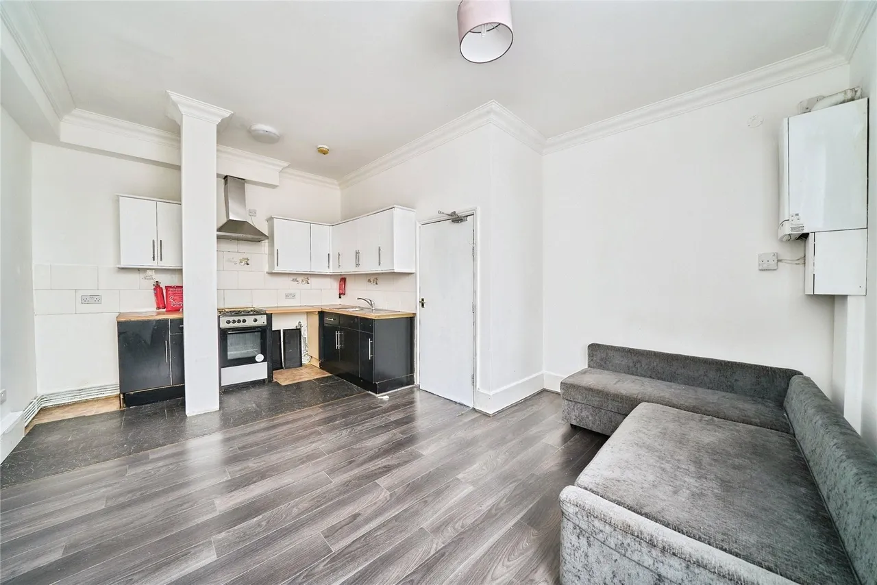 Upton Lane, London, E7, photo 2