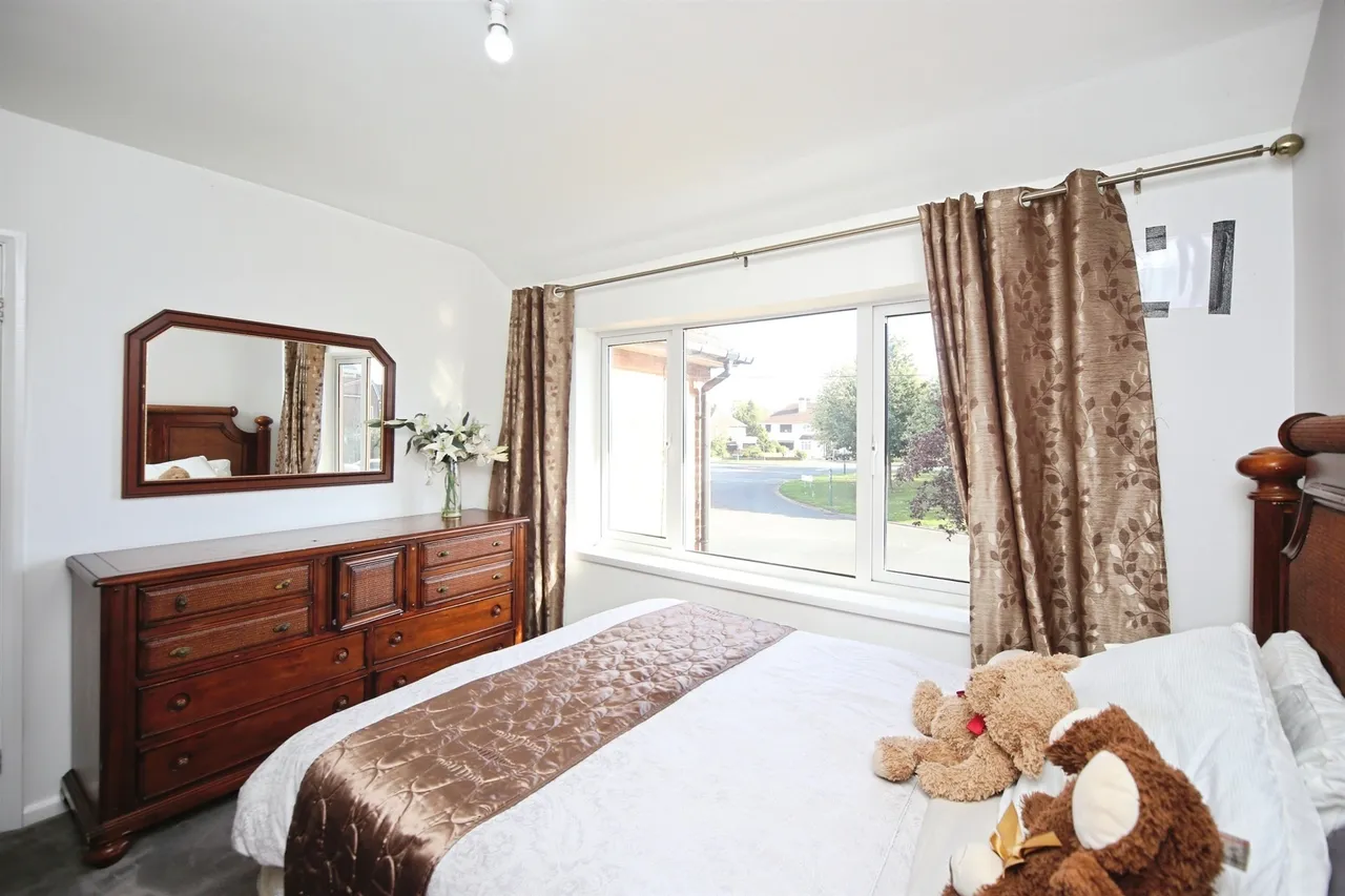 Castle Lane, Solihull, B92, photo 10