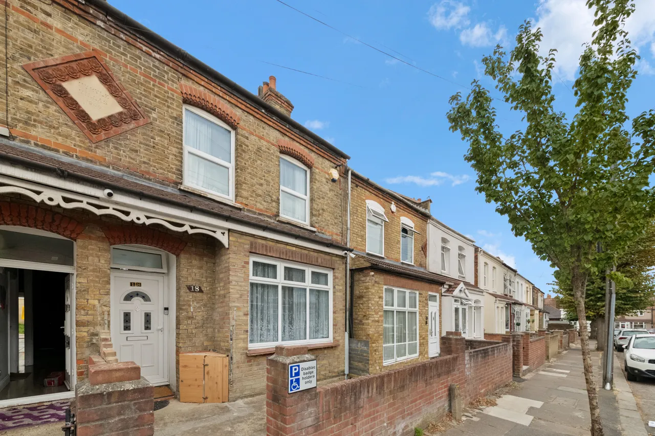Mount Avenue, Southall, UB1, photo 16