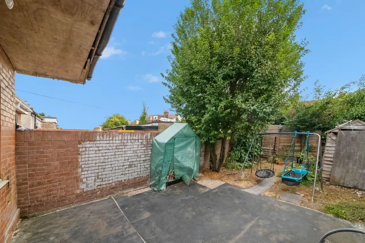 Mount Avenue, Southall, UB1, photo 15