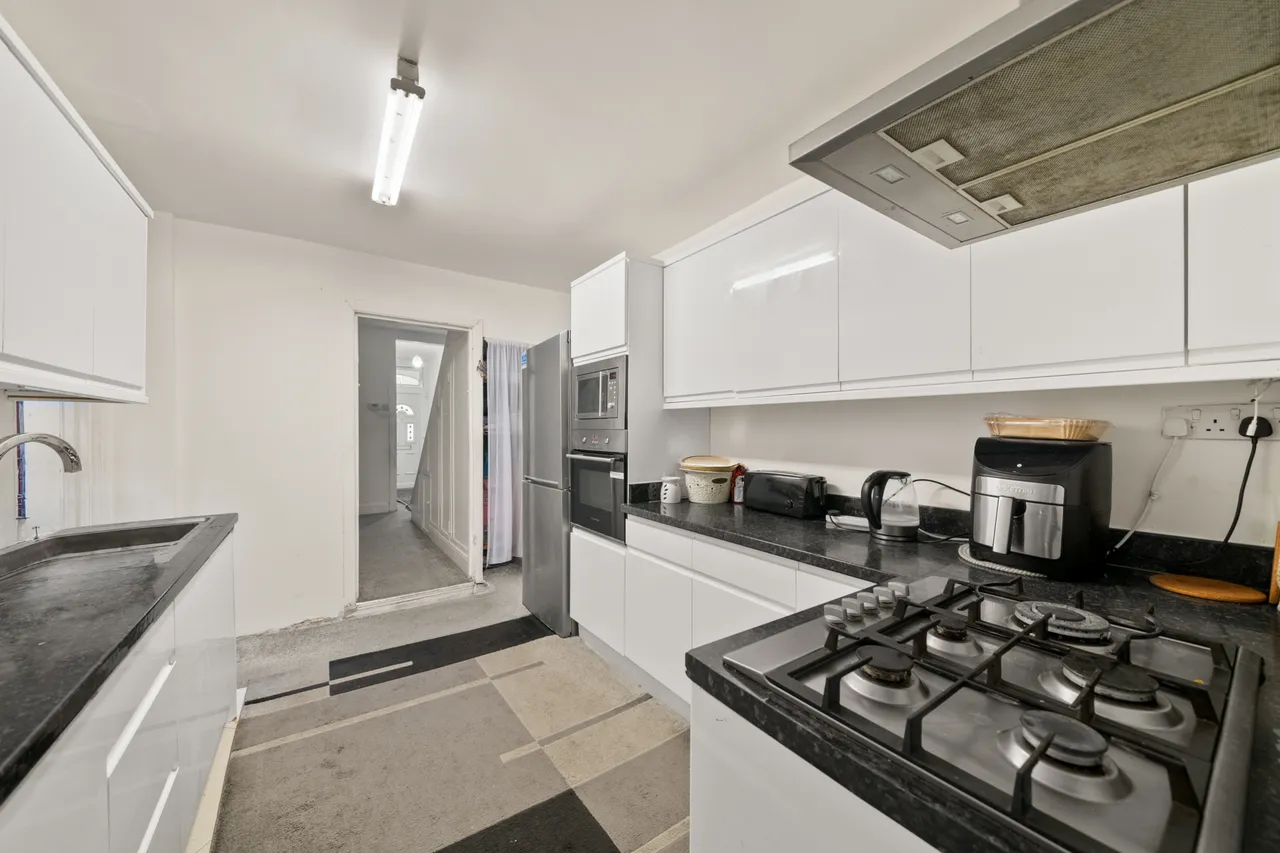 Mount Avenue, Southall, UB1, photo 17