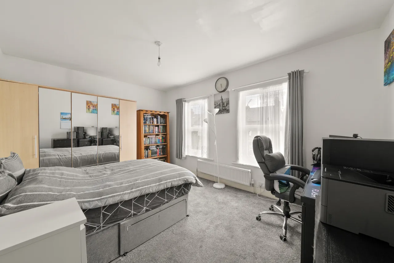 Mount Avenue, Southall, UB1, photo 8