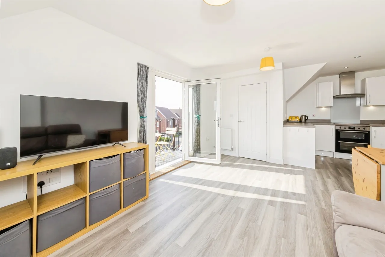 Hoadley Road, Horley, RH6, photo 5