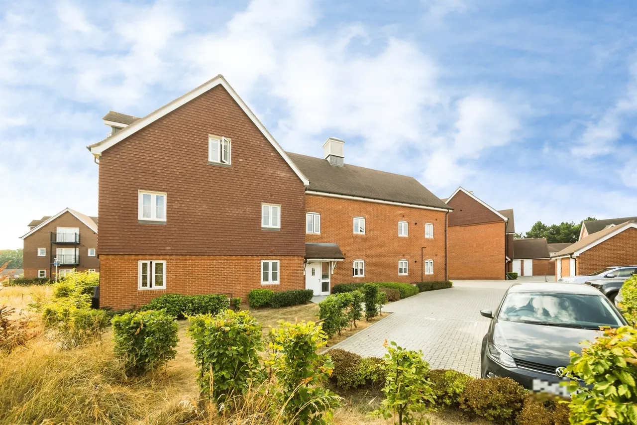 Hoadley Road, Horley, RH6, photo 11