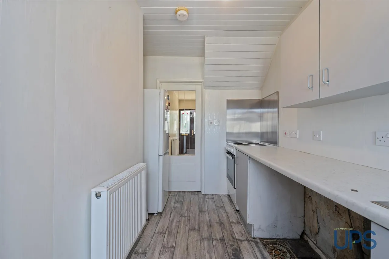 Horn Drive, Lenadoon, BT11, photo 13