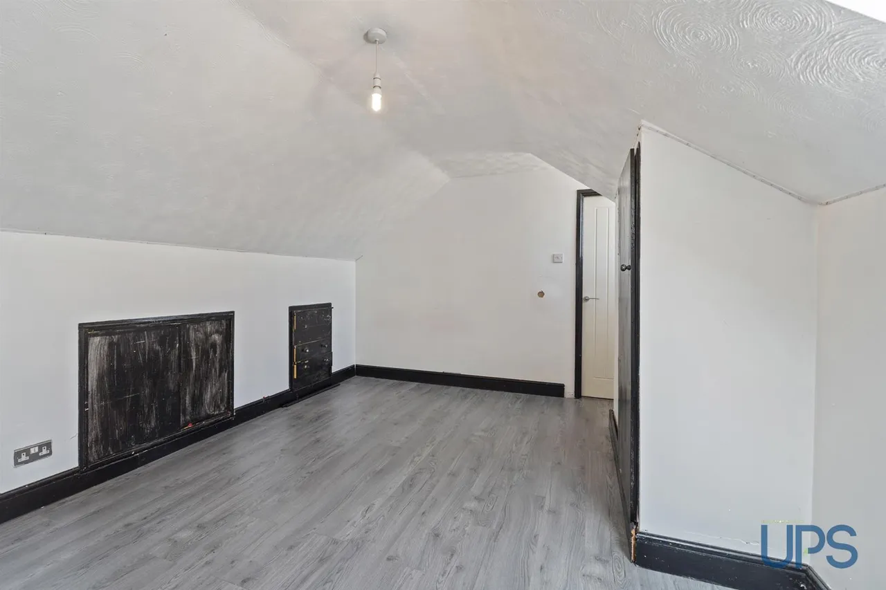 Horn Drive, Lenadoon, BT11, photo 24