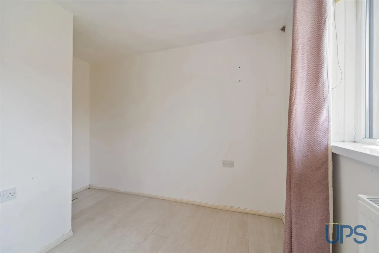 Horn Drive, Lenadoon, BT11, photo 19