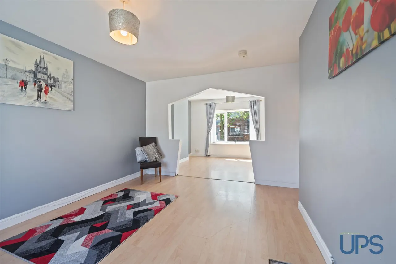 Horn Drive, Lenadoon, BT11, photo 5