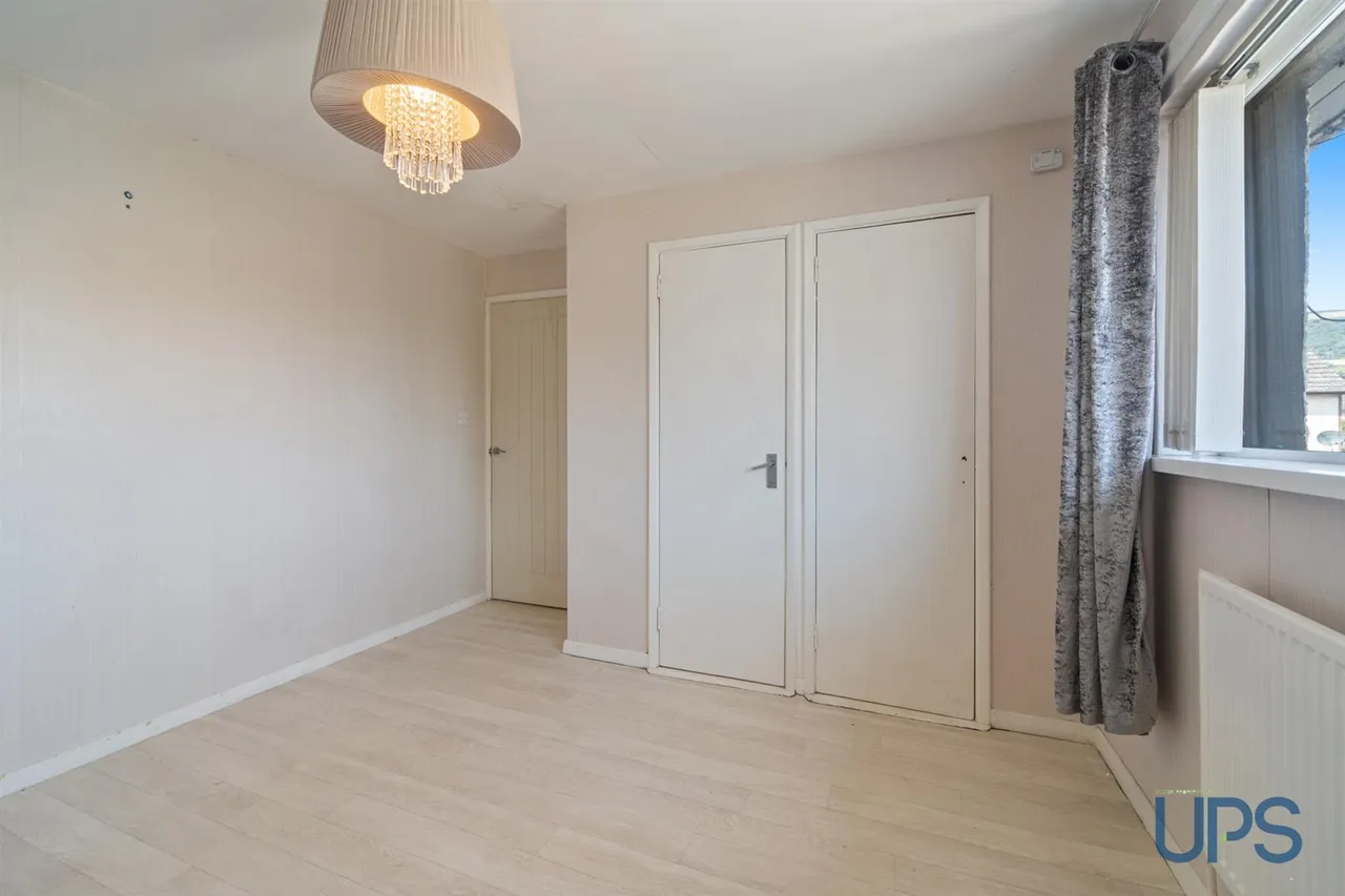Horn Drive, Lenadoon, BT11, photo 17