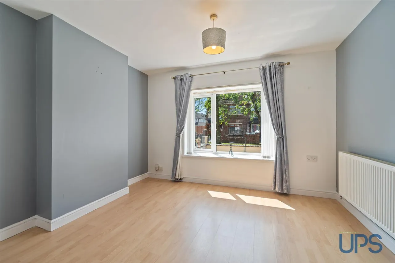Horn Drive, Lenadoon, BT11, photo 9