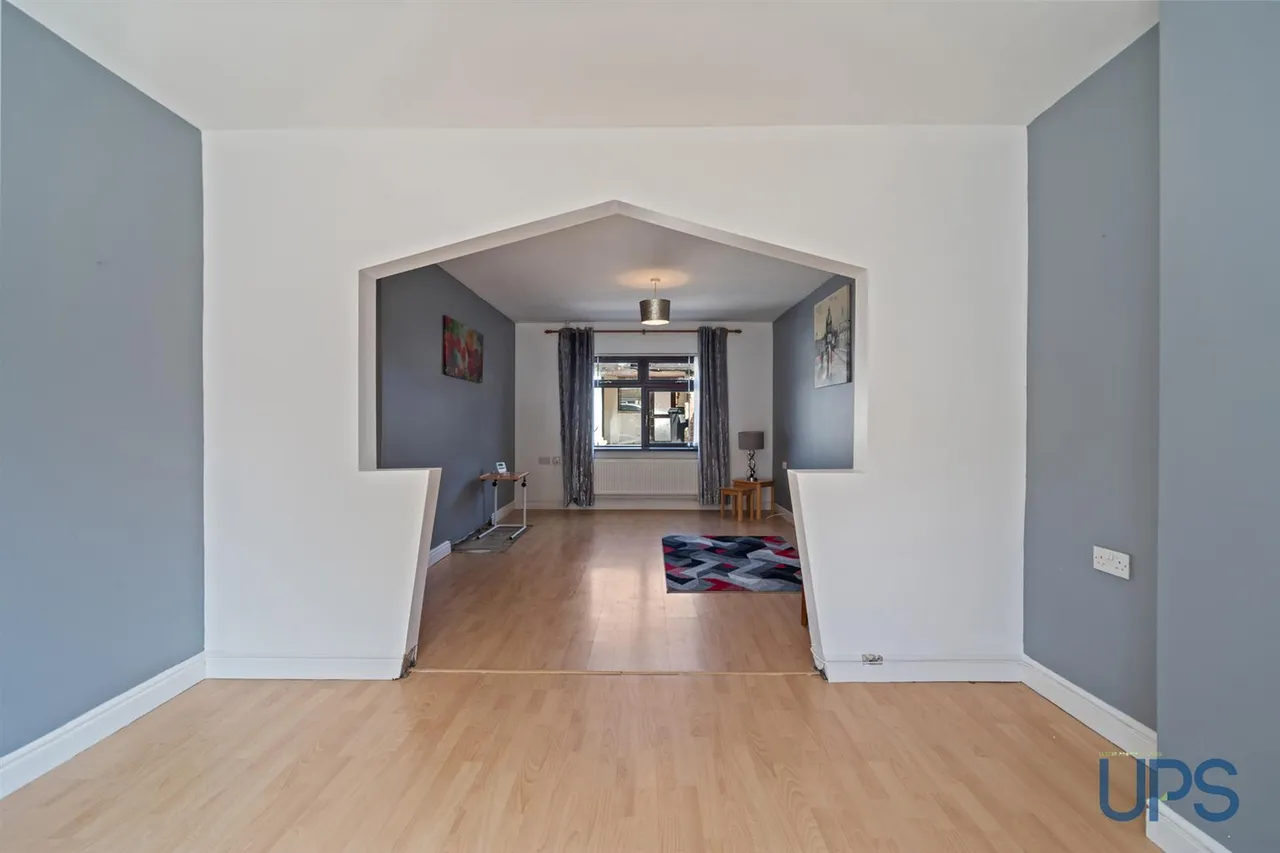 Horn Drive, Lenadoon, BT11, photo 10