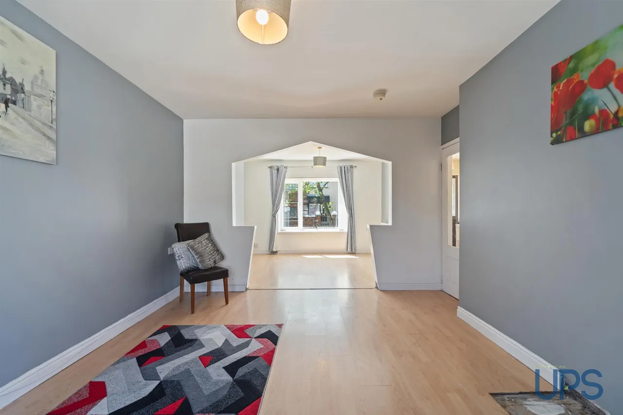 Horn Drive, Lenadoon, BT11, photo 6