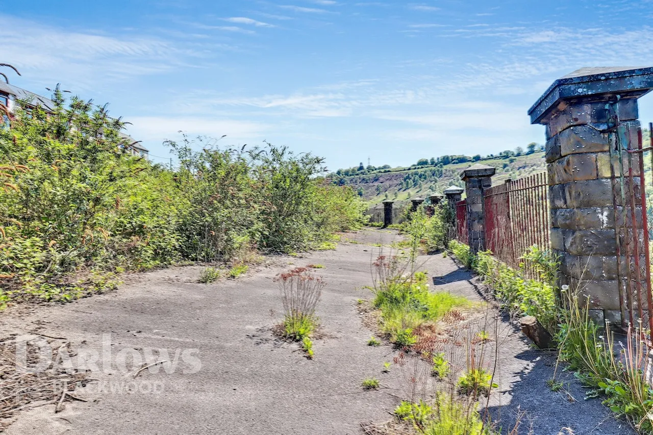 Commercial Street, Aberbeeg, photo 9