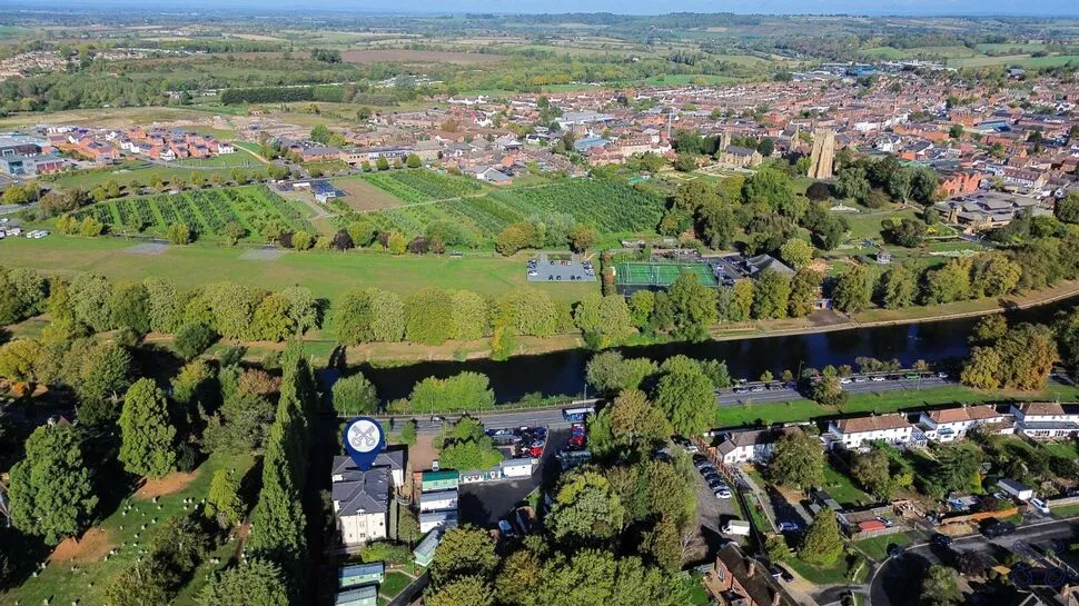 Waterside, Evesham, WR11, photo 12