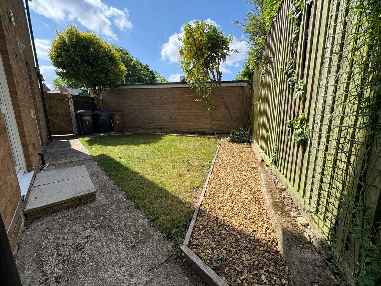Cumberland Close, NORTHAMPTON, photo 2