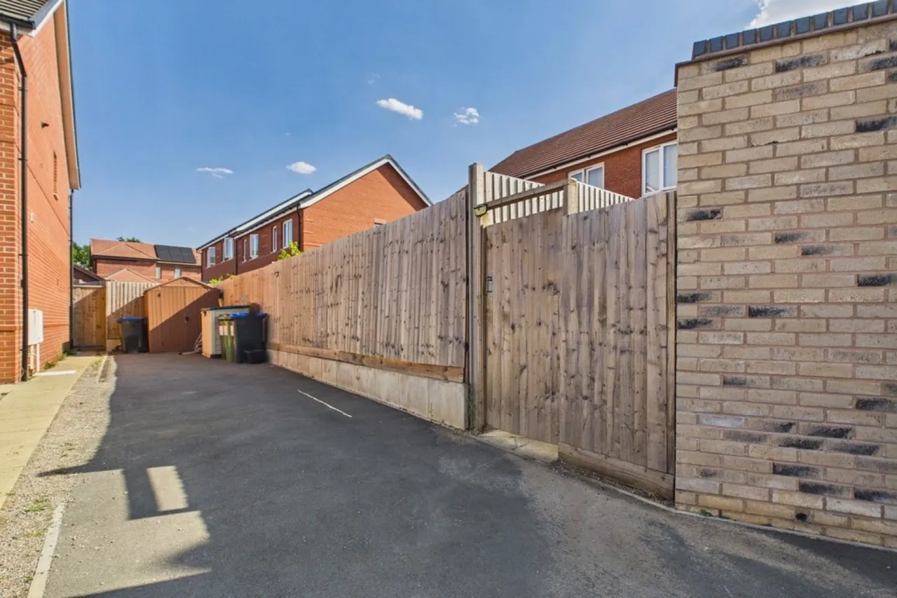 Fullarton Avenue, Warwick, CV34, photo 17