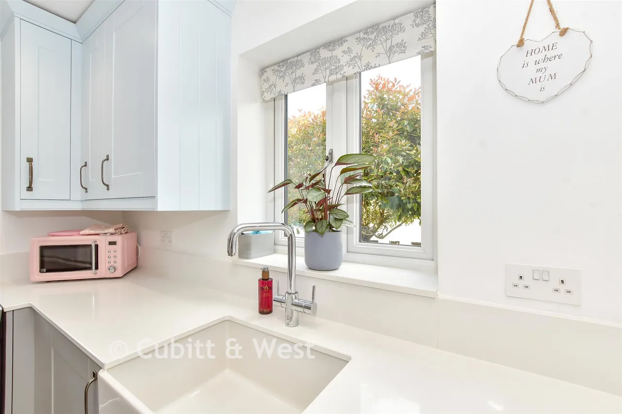 Waterside Drive, Chichester, PO19, photo 6