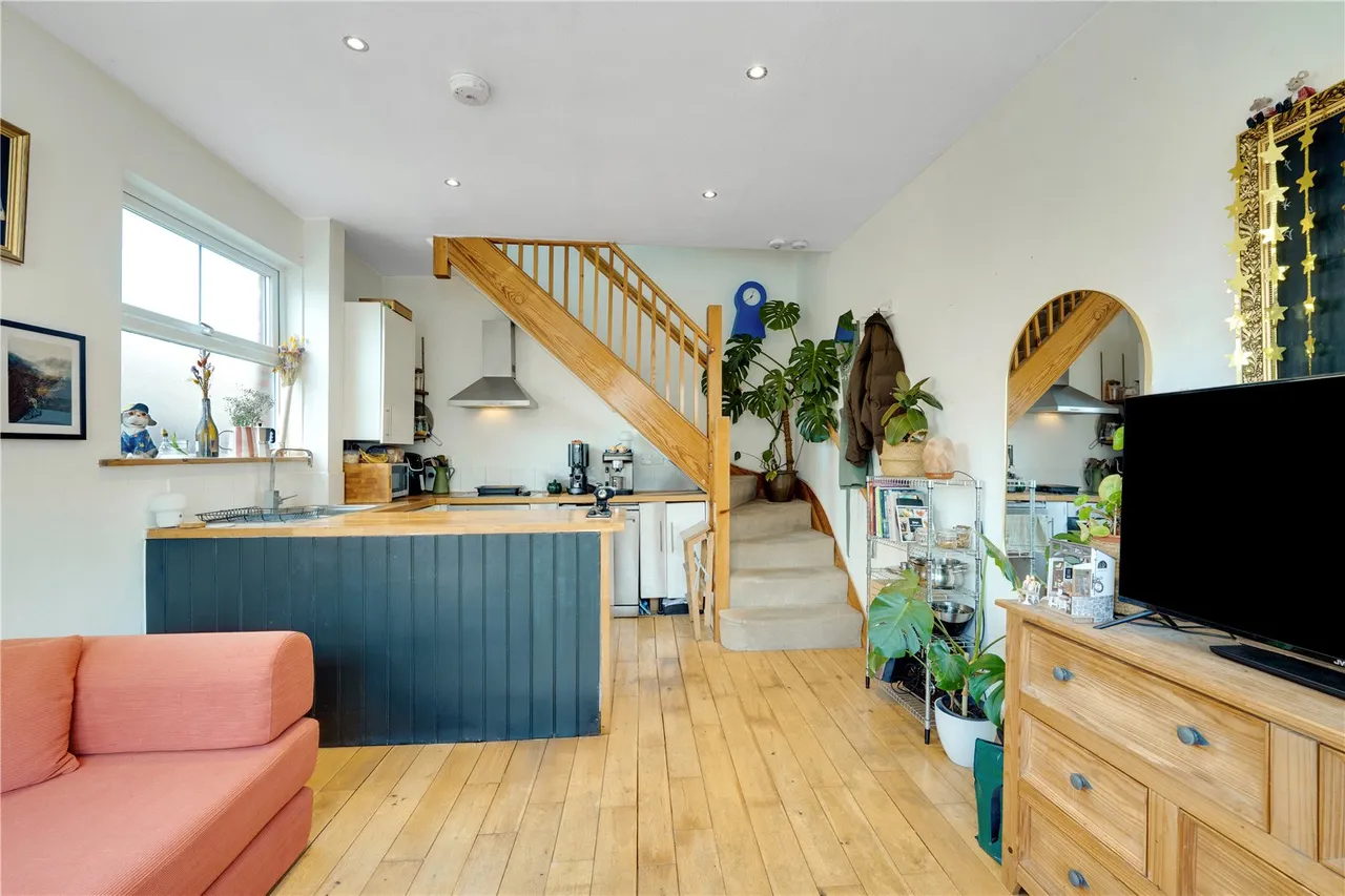 1 bed house for sale, Laurel Avenue, Twickenham, TW1
