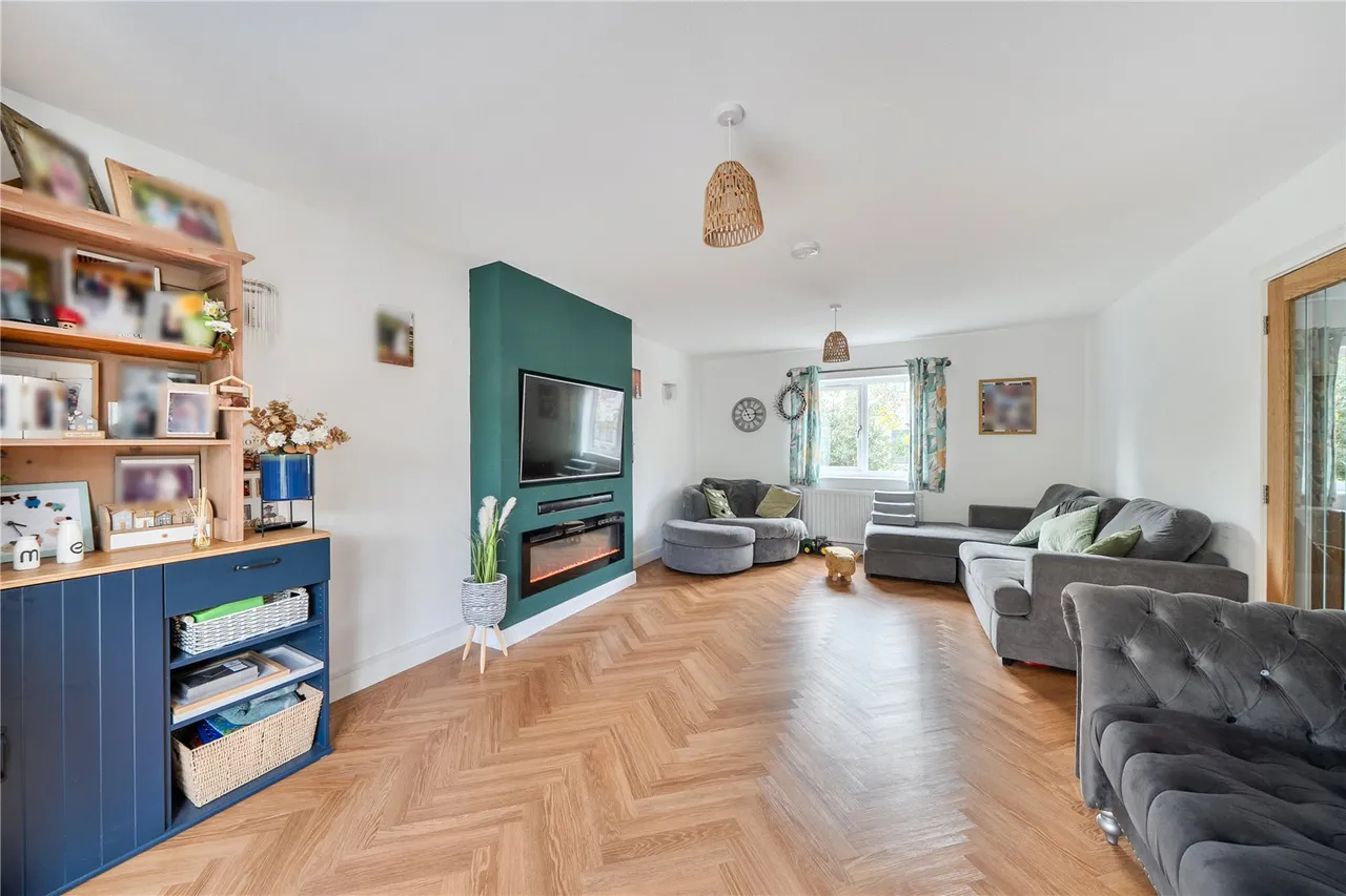 Hoggan Park, Brecon, LD3, photo 9
