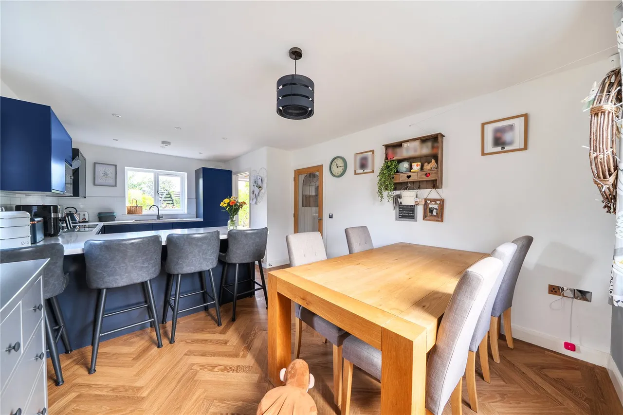 Hoggan Park, Brecon, LD3, photo 4
