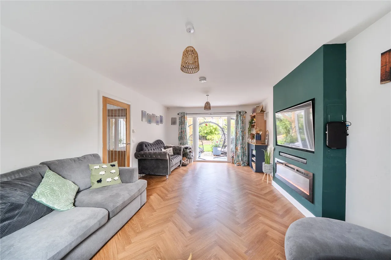 Hoggan Park, Brecon, LD3, photo 8