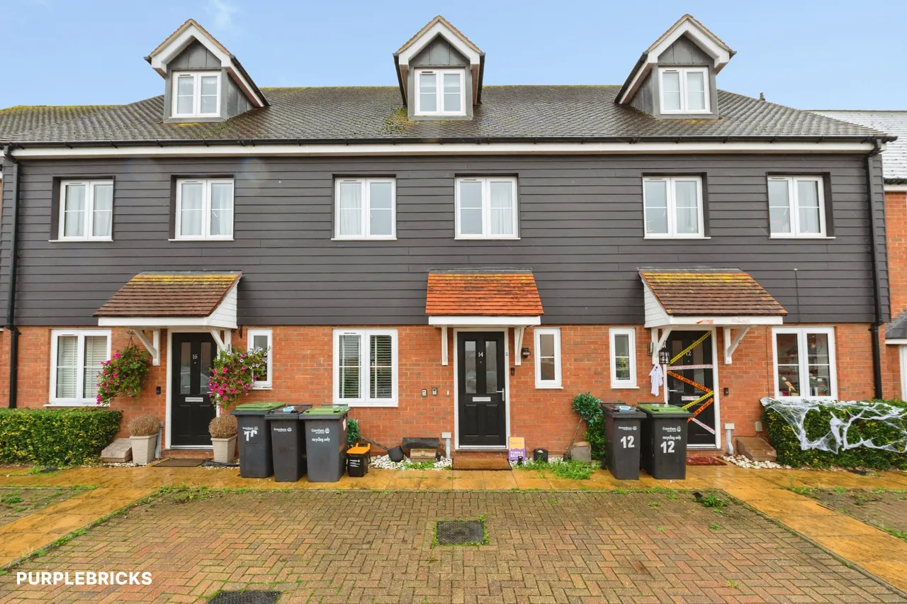4 bed house for sale, Great Clayne Road, Gravesend, DA12