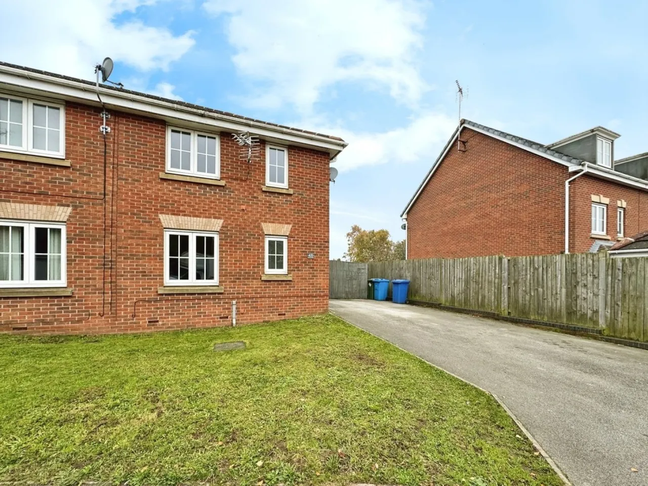 3 bed house for sale — Samian Close , Worksop