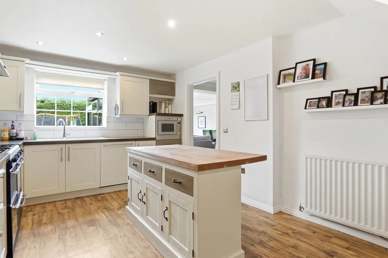 Hollybush Close, Whitley, DN14, photo 6