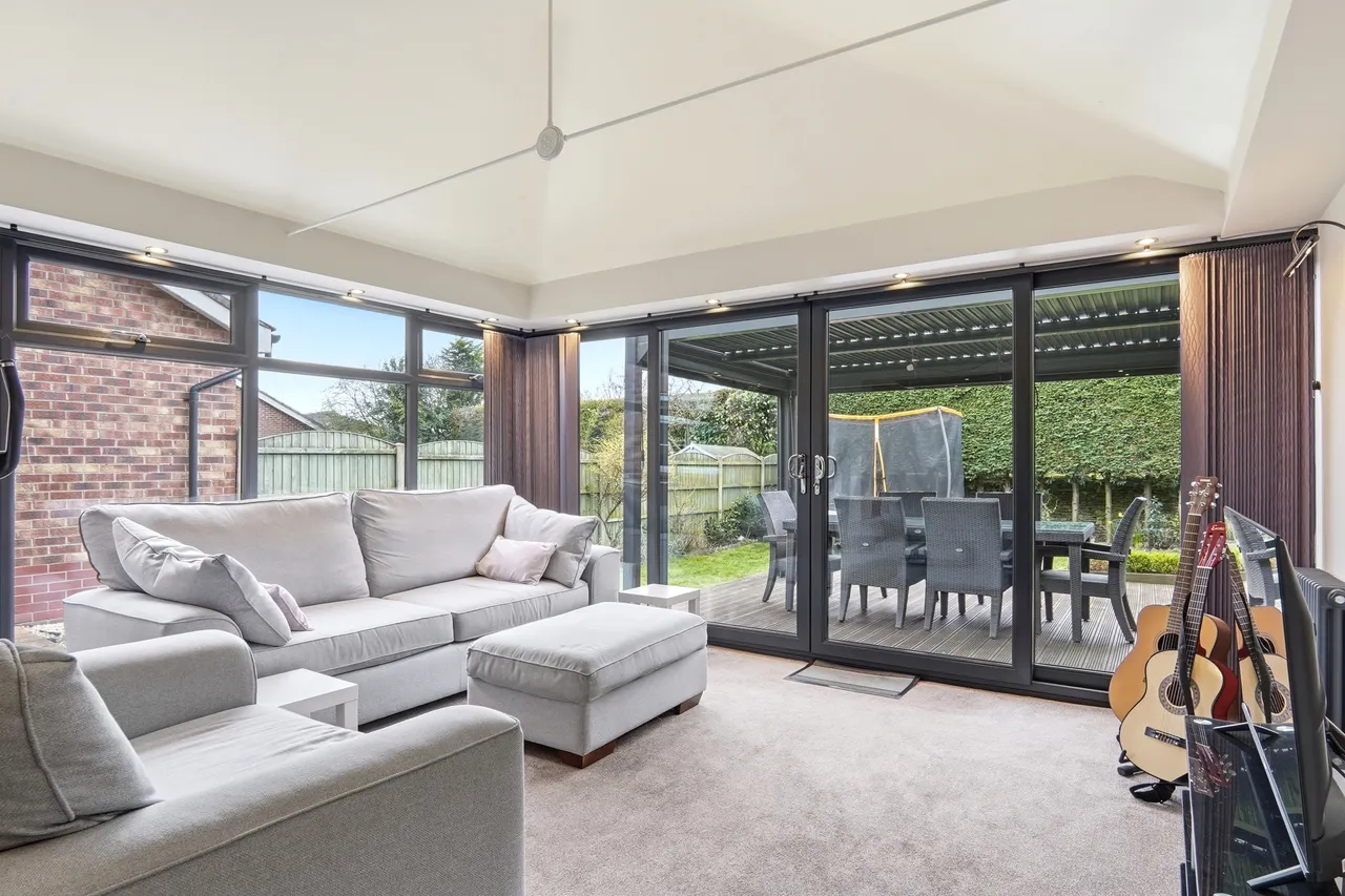 Hollybush Close, Whitley, DN14, photo 14