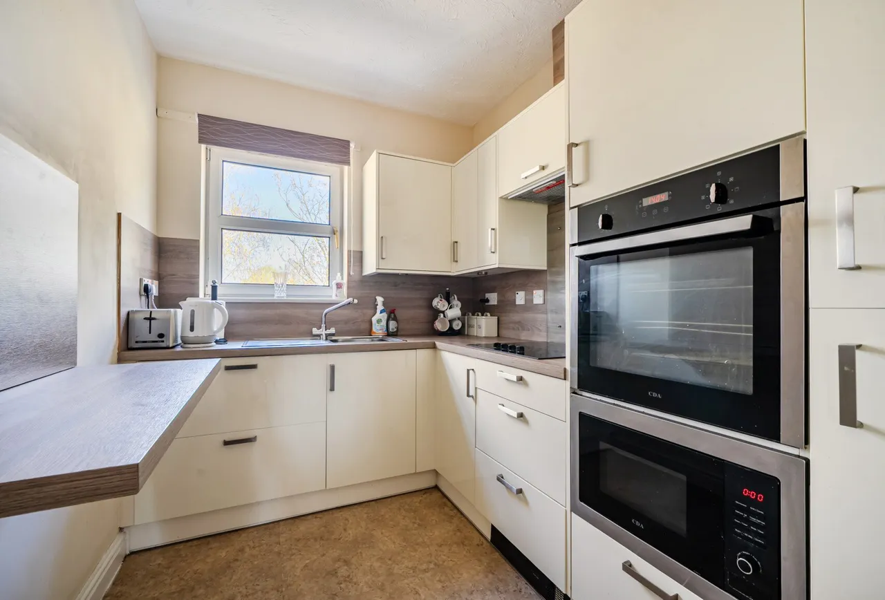 Back Lane, Somerset, Keynsham, BS31 1DG, photo 6