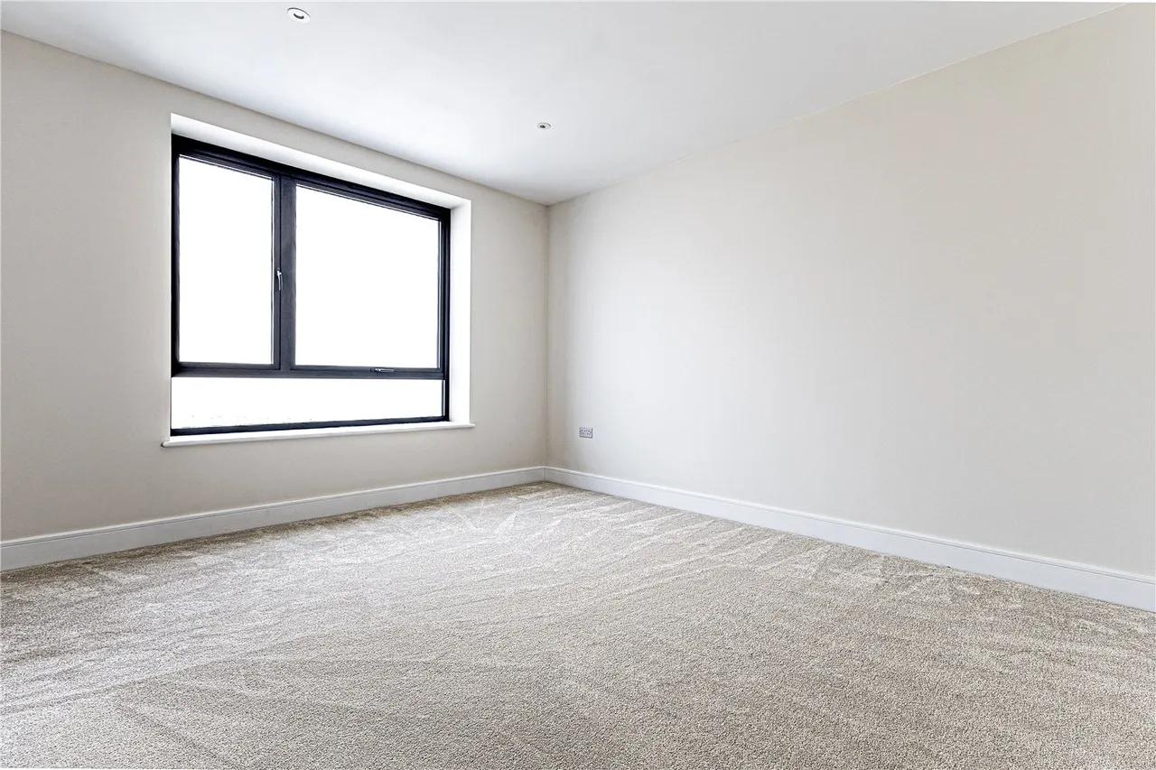 Slades Hill, Enfield, EN2 7EE, photo 11