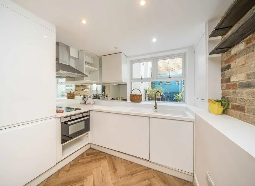 Battersea Park Road, Battersea, SW11, photo 3