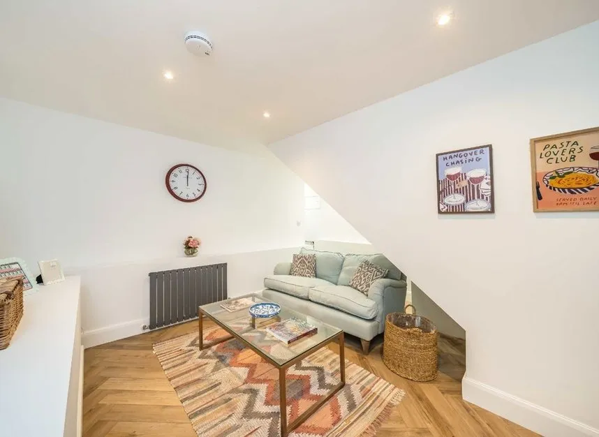 Battersea Park Road, Battersea, SW11, photo 2