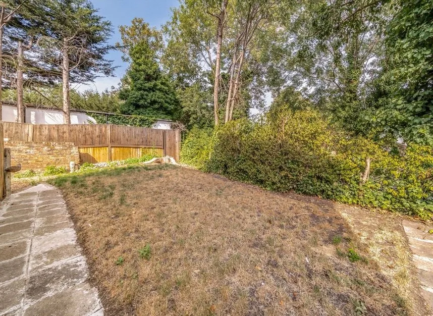 Craven Park Road, Willesden, NW10, photo 6