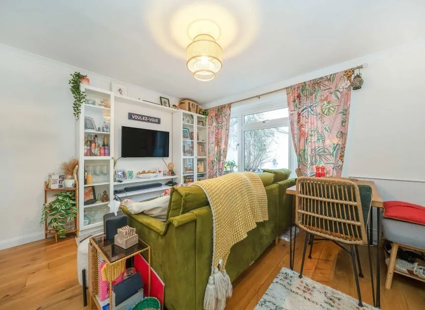 Craven Park Road, Willesden, NW10, photo 5
