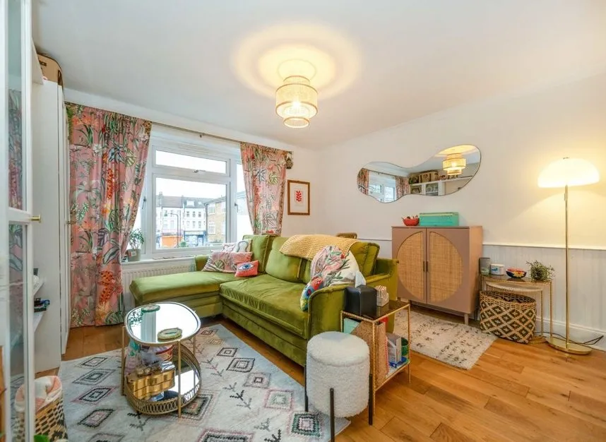 Craven Park Road, Willesden, NW10, photo 2