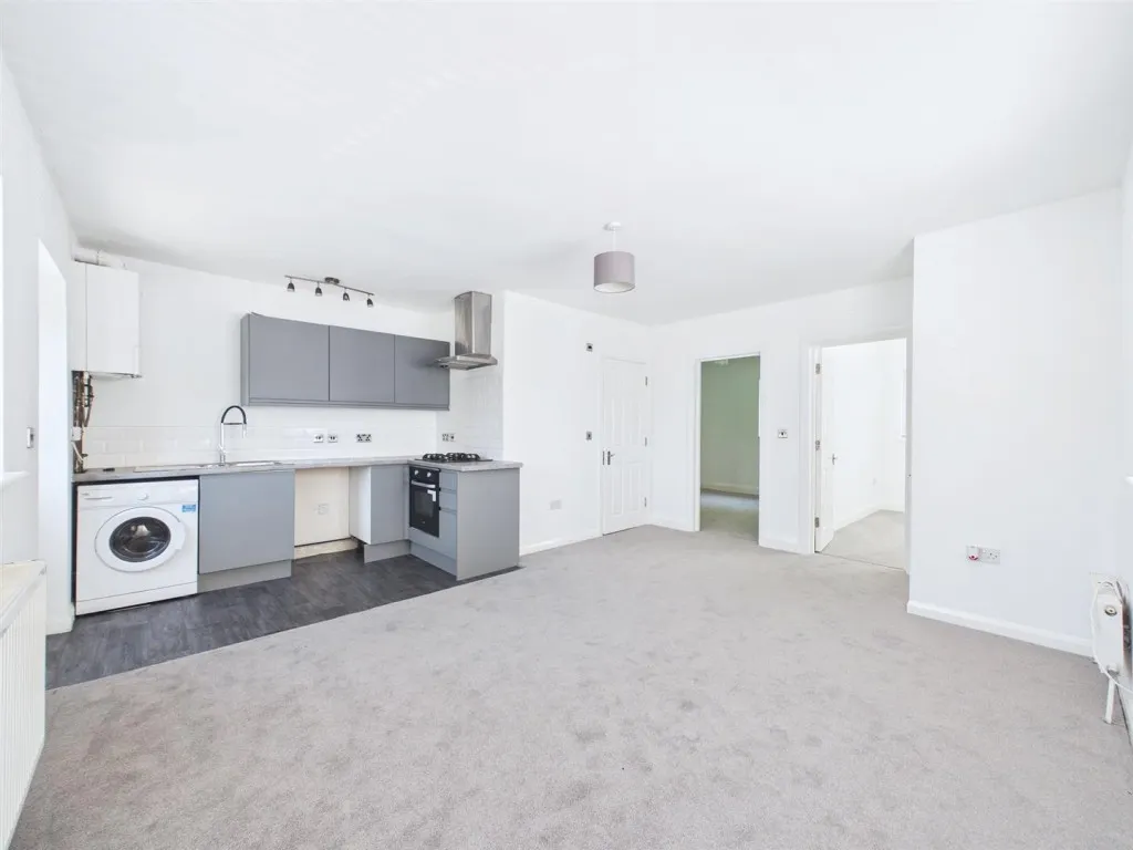 1, Maple Road, St. Annes, Bristol, BS4 4FB, photo 2
