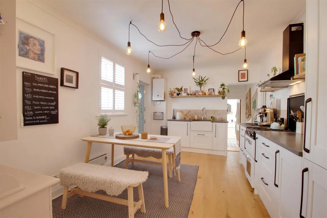 Selden Road, Worthing, photo 8