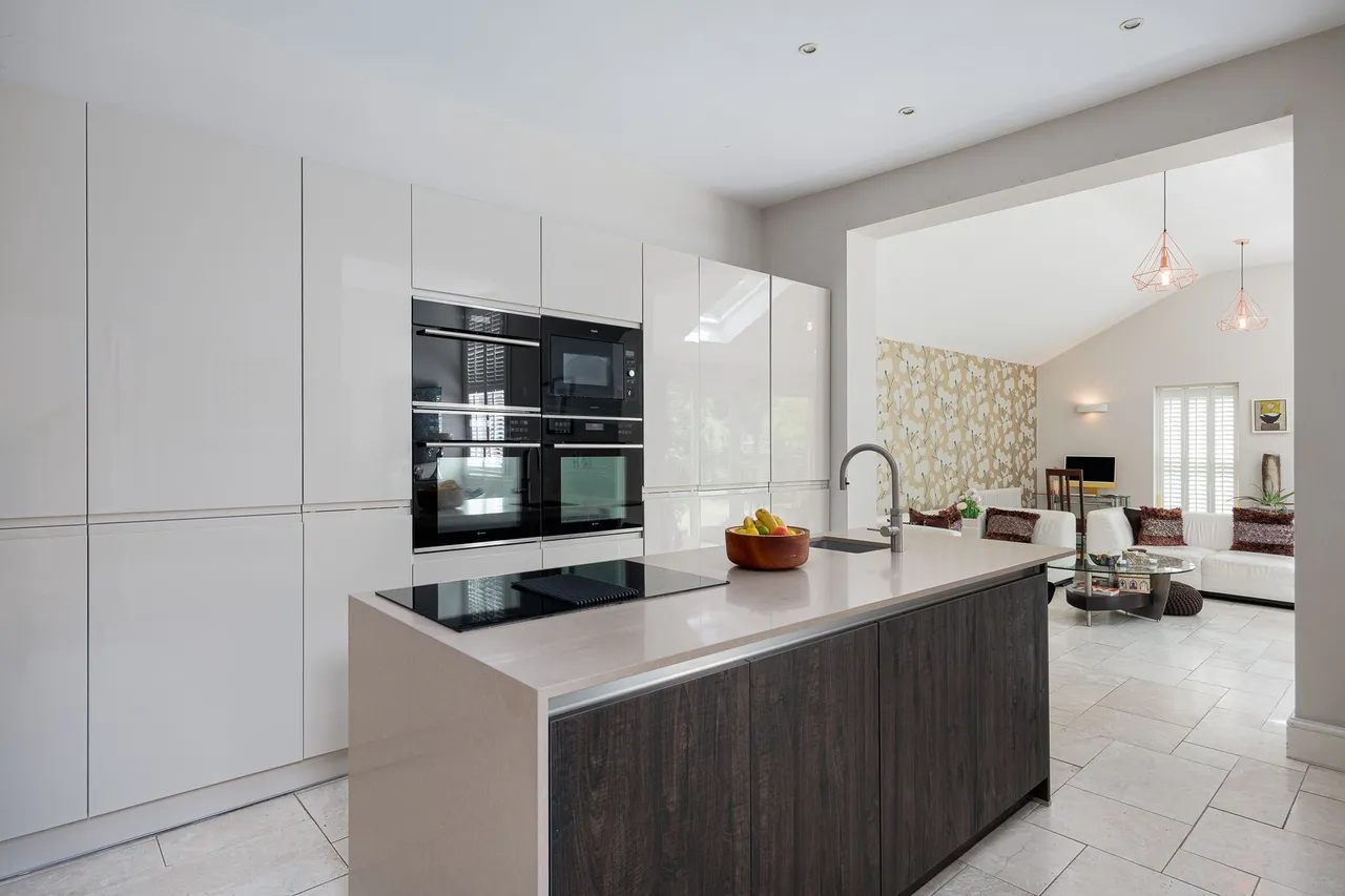 Heyes Lane, Alderley Edge, SK9, photo 2