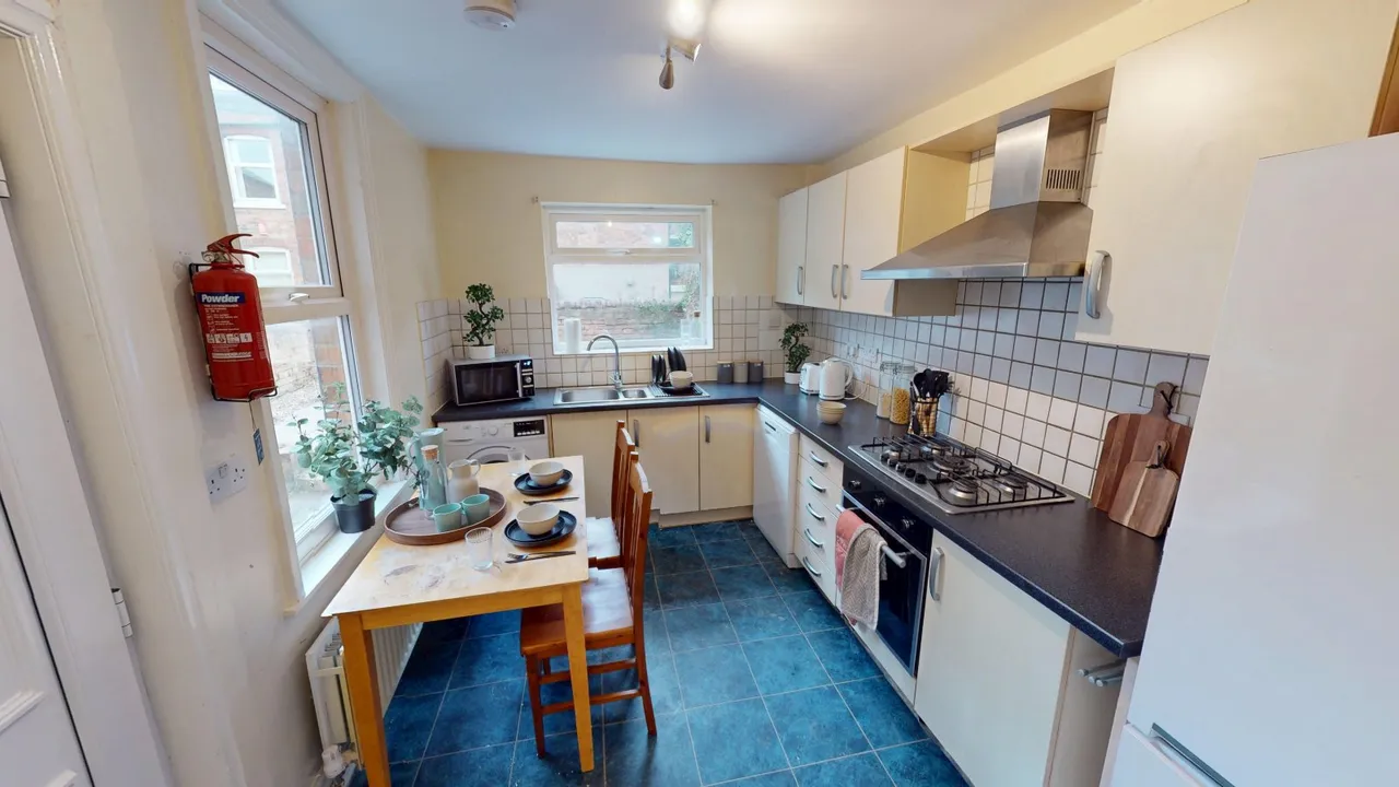 Dunlop Avenue, Nottingham, NG7, photo 3