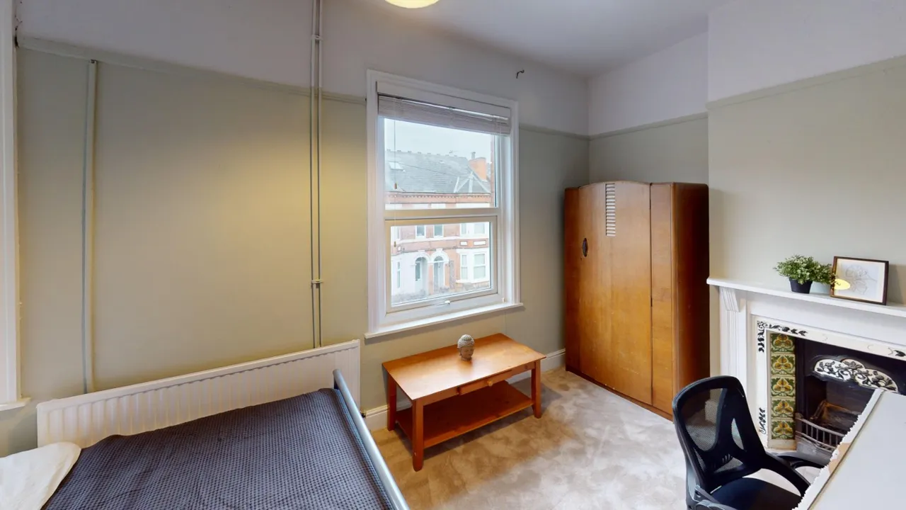 Dunlop Avenue, Nottingham, NG7, photo 13