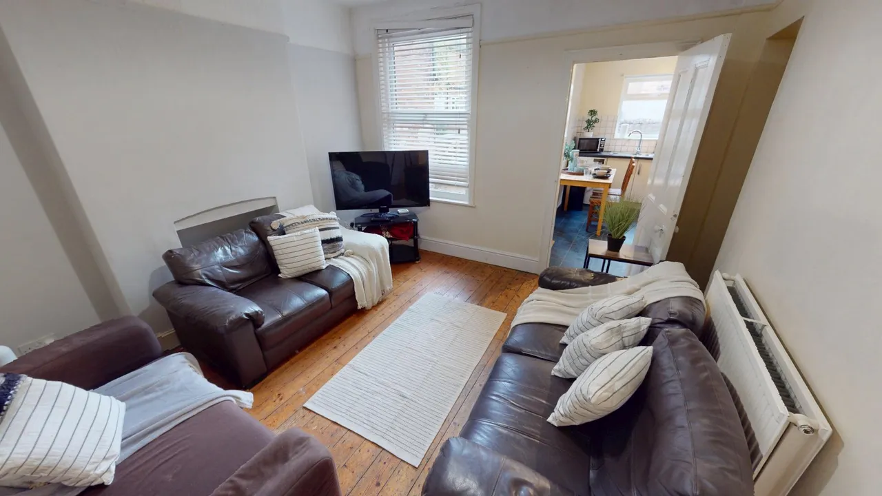 Dunlop Avenue, Nottingham, NG7, photo 2