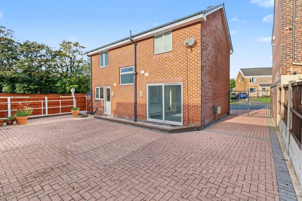 Bryn Road South, Ashton-In-Makerfield, WN4, photo 25