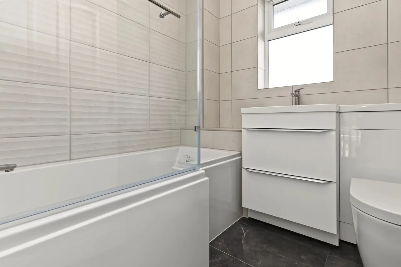Bryn Road South, Ashton-In-Makerfield, WN4, photo 15