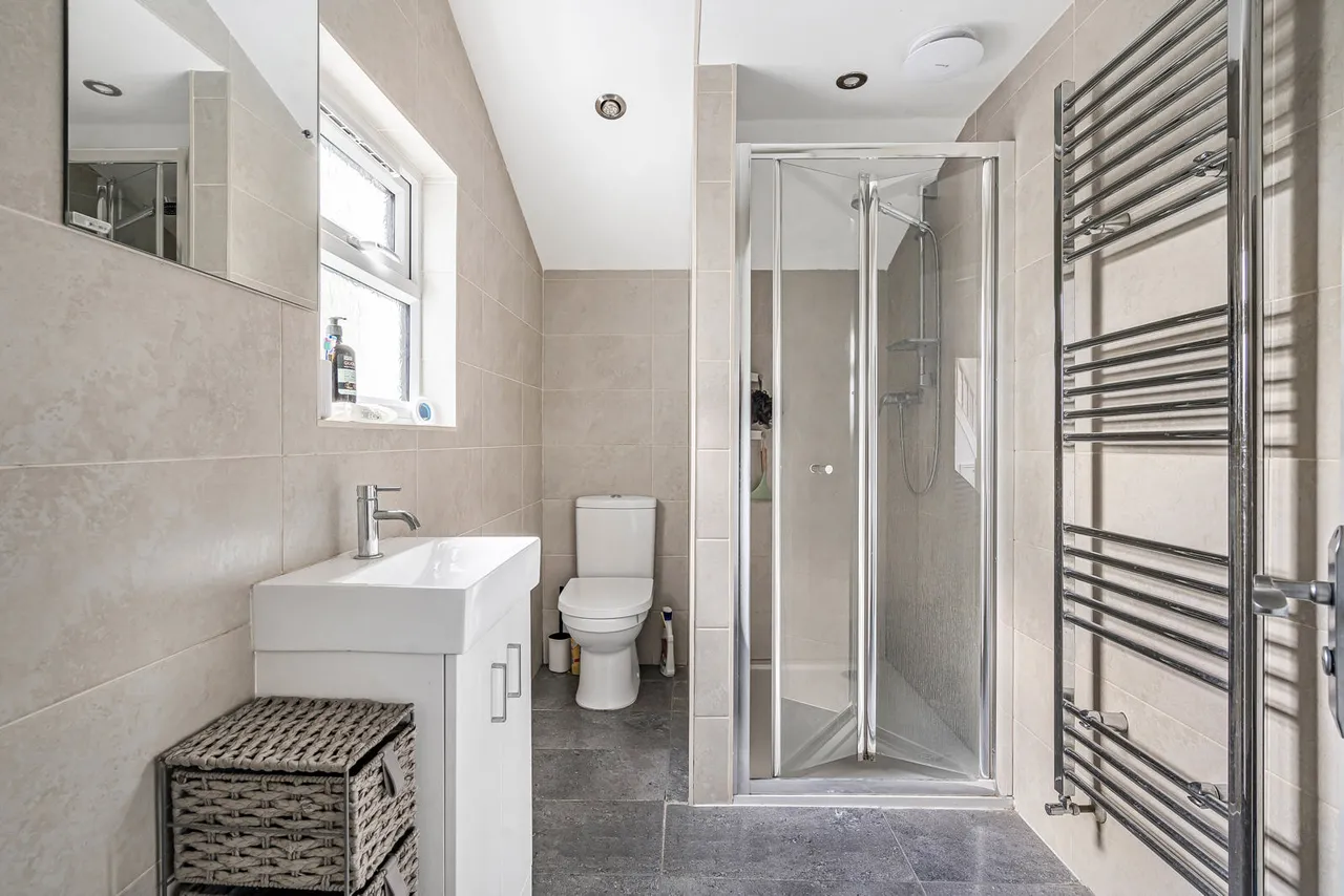 Edward Road, Farnham, GU9, photo 7