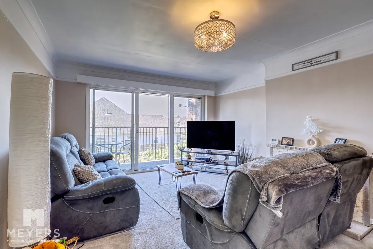 Castle Lane East, Bournemouth, BH7, photo 11