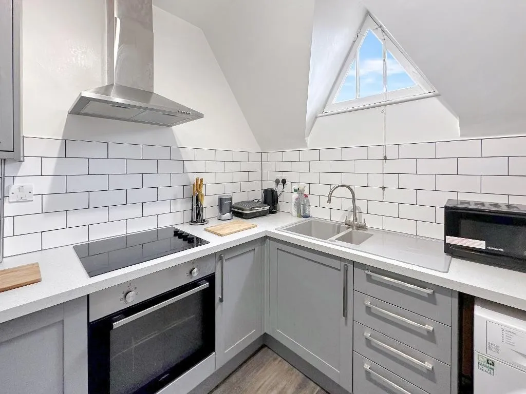 Birdhurst Road, South Croydon, photo 6