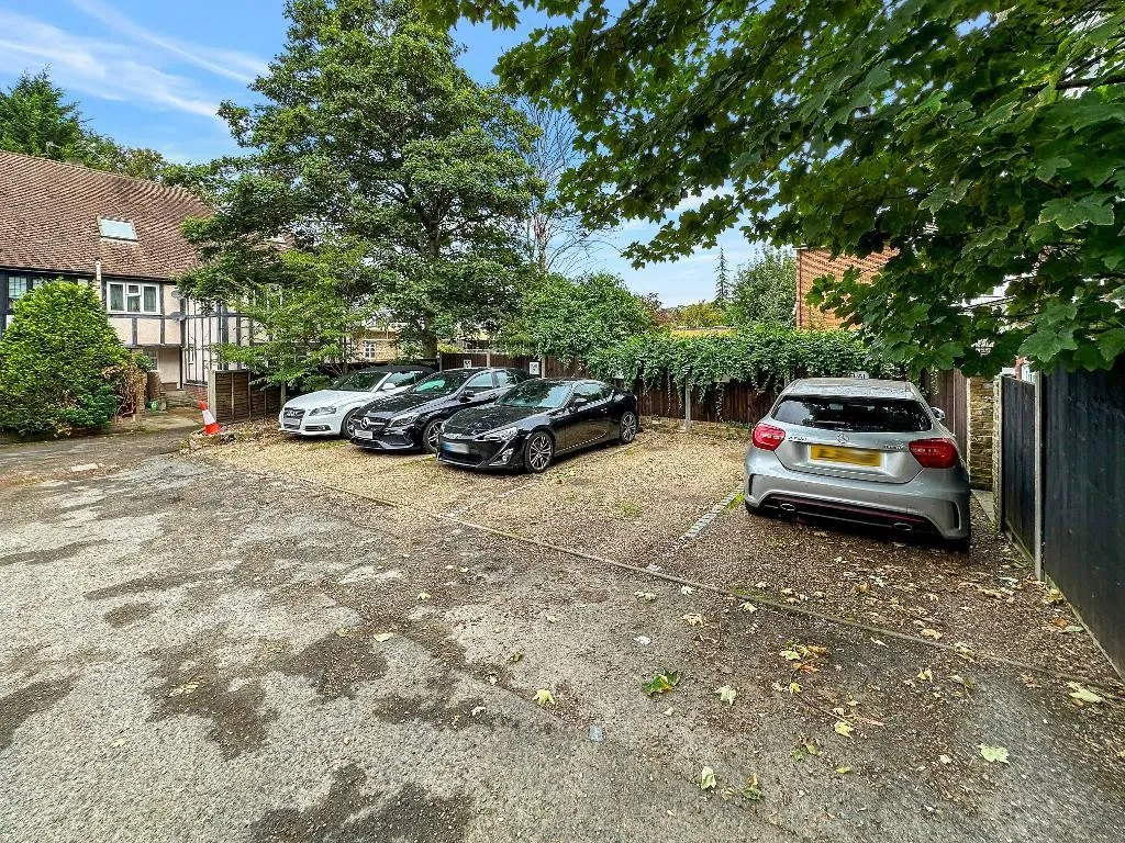 Birdhurst Road, South Croydon, photo 11